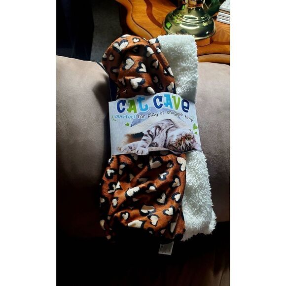 NEW CAT CAVE  - Picture 4 of 4